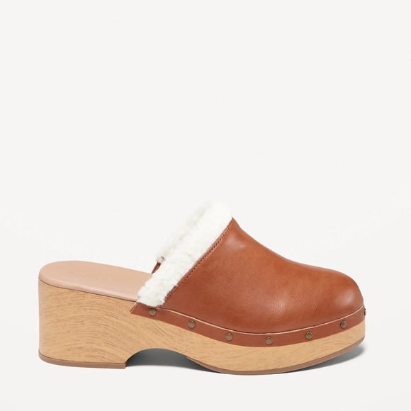 NWT OLD NAVY Faux-Leather Sherpa-Lined Clogs  Color: Cognac Brown - Picture 3 of 4